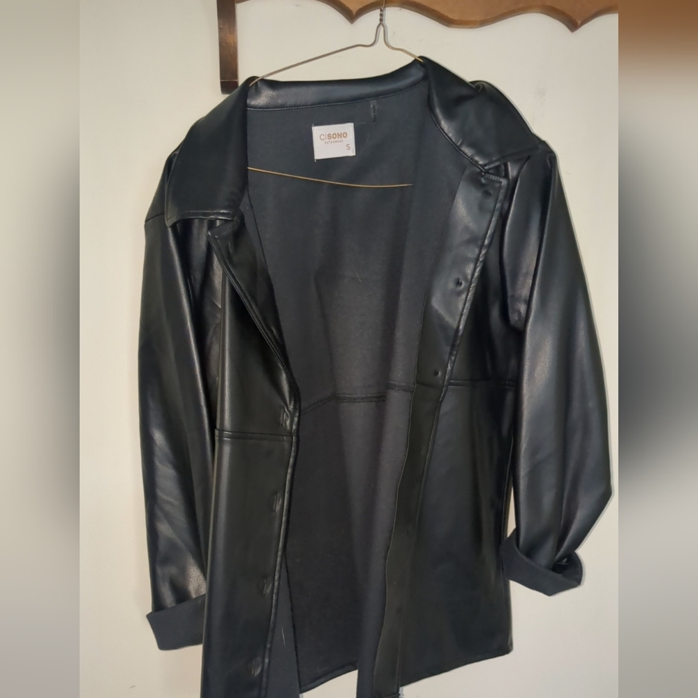 Small faux leather shacket